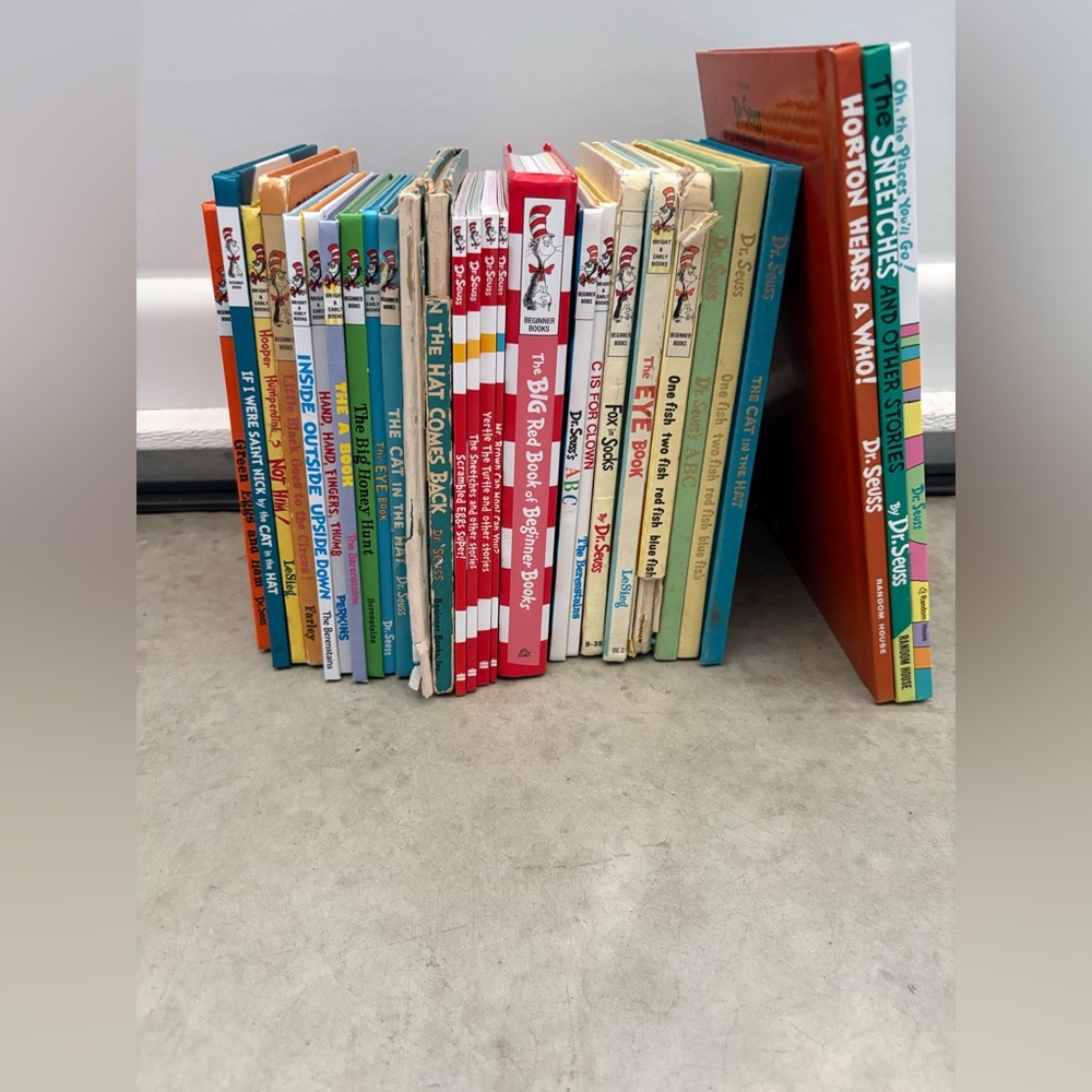 Dr. Seuss Books lot - 28 vintage mix books